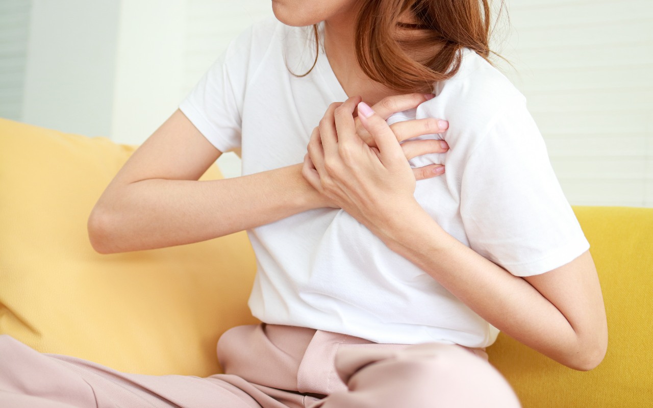 Lượng chất béo dư thừa trong dầu lạc sẽ tăng nguy cơ nhồi máu cơ tim, đột quỵ