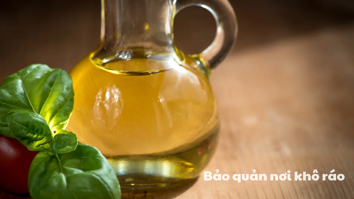 Dầu mè nên được bảo quản ở nơi khô ráo tránh ánh nắng