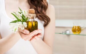 Dầu oliu dưỡng tóc là loại nào? 15+ lợi ích của dầu oliu đối với tóc